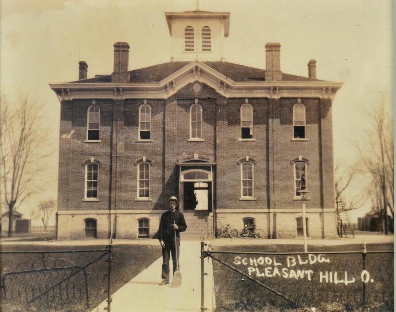 1875 Building
